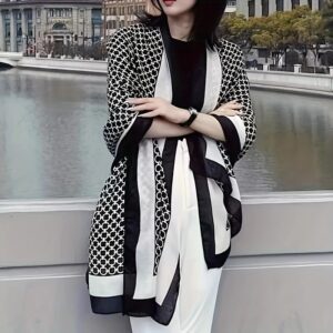 Boho Chic Scarf – Softness, Color & Lightness